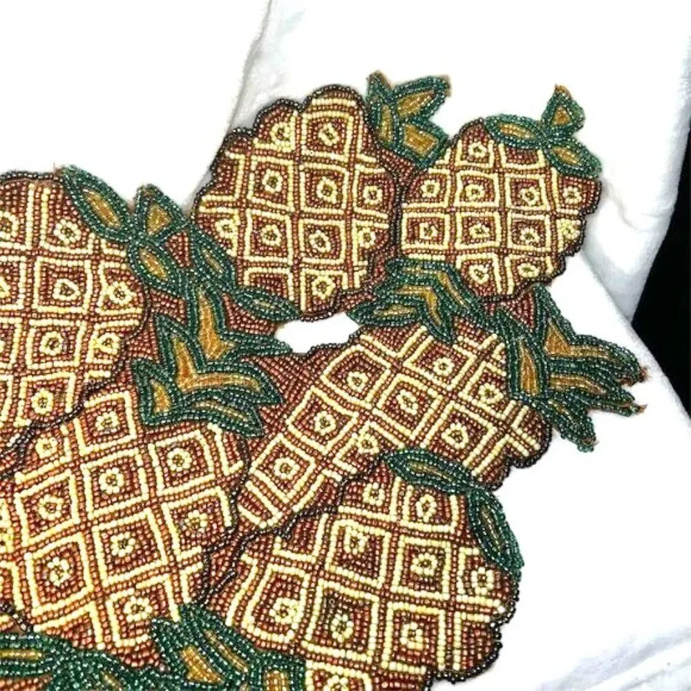 Pier 1 Beaded Pineapple Table Runner